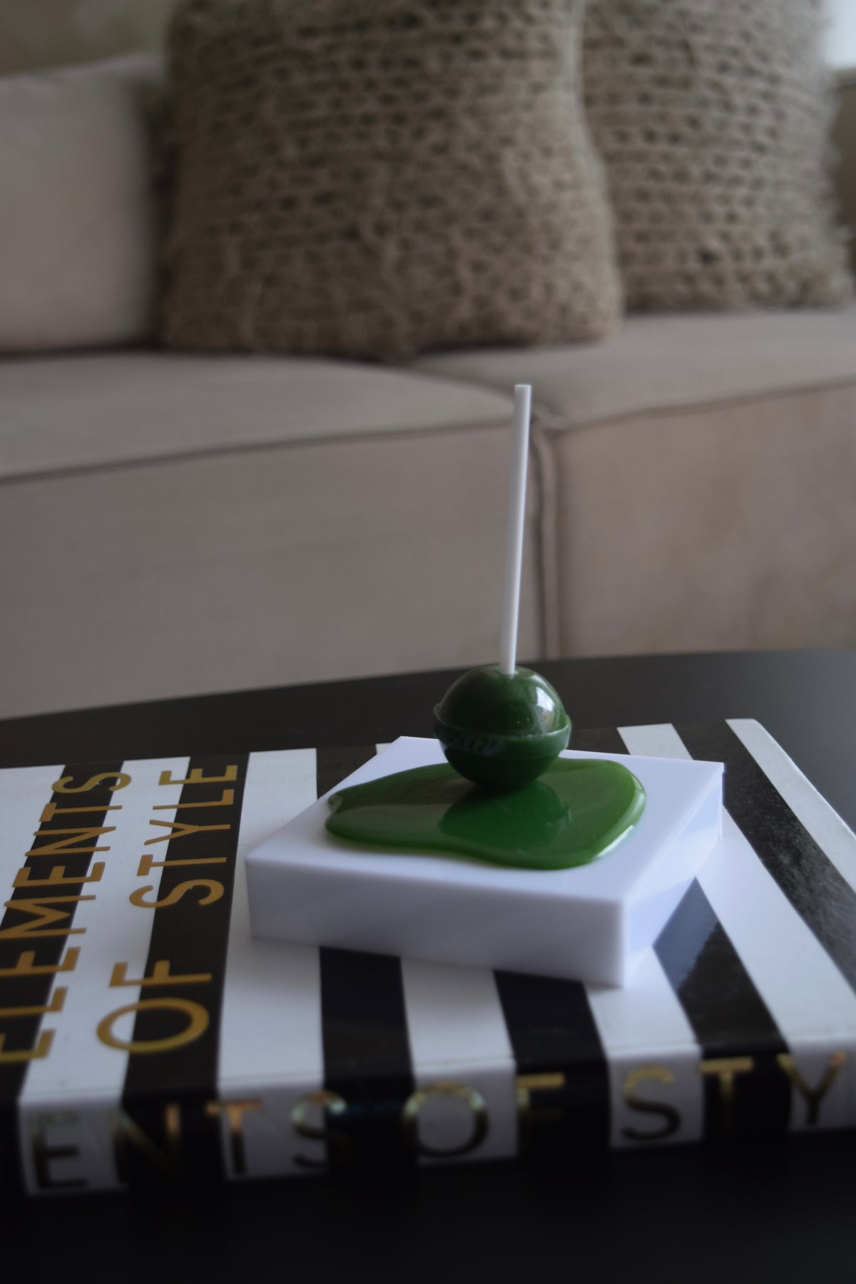 Escultura Bom Bom Bum